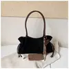 Bolso Casual Nuevo Elegante de Gran Capacidad Textura Simple Otoño/Invierno Bolso de Hombro para Mujer 2025 Bolso de Hombro Individual