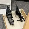 Novos Sapatos Femininos de Primavera 2026, Sandálias para Mulheres, Estilo Verão para Combinar com Saias, Saltos Altos de Couro Patentado Francês, Saltos Finos, Bico Fino, Elegantes