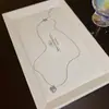 Diseño de nicho no se decolora collar de acero de titanio joyería para mujer lujo ligero alta gama moda temperamento Joker cadena para clavícula venta al por mayor