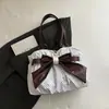 Bolsa Tote Poá com Laço Feminina Grande Capacidade Estilosa Versátil Ombro Único Estilo Coreano Casual para o Dia a Dia Bolsas de Mão Femininas