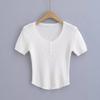 Camiseta Top Tricô Fio Slim Gola Careca Meio Botão Spice Girls Europeias e Americanas Cor Doce Redutor de Idade Feminino