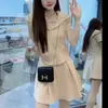 Looks para mulheres baixinhas: um conjunto completo de saia-calça esportiva casual, novo verão 2026, conjunto de duas peças divertido e vibrante para mulheres