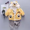Roupas infantis Conjunto de três peças em jeans 2023 Primavera e Outono Novo estilo ocidental terno para bebês meninos atacado de fábrica