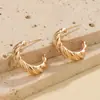 Pendientes Distintivos Estilo Europeo y Americano Chapado en Oro de 18k Arco Pendientes de Alta Calidad Lujo Ligero Moda Francesa Retro Pendientes de Botón Dorados