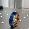Anillo de Acero Inoxidable Color Oro Rosa Esmerilado de 8 mm Escalonado Oro Rosa con Acabado Mate Azul de Suministro Europeo y Americano de Amazon