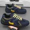 Novos tênis de treino alemães de outono para homens, rasos, modernos, casuais, versáteis, confortáveis, respiráveis, sapatos brancos