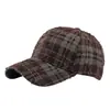 Nueva gorra de béisbol a cuadros estilo retro americano con costuras de rombos para hombre y mujer, desgastada con bordes deshilachados, da una apariencia de cara pequeña y un aspecto desgastado