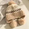 Chapéu de Tricô Feminino para Outono e Inverno, Quente e Estiloso Estilo Coreano com Proteção para Orelhas e Forro de Lã, Espessado para Proteção contra o Frio