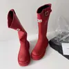 Botas Rojas de Suela Gruesa para Aumentar la Altura Botas Largas para Mujer Estilo Nuevo Otoño 2026 Botas Altas No por Encima de la Rodilla Botas de Monta para Mujer