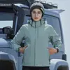 Chaqueta de concha dura a prueba de viento e impermeable para otoño e invierno 2026 para mujer, diseño tres en uno con forro polar, adecuada para senderismo y montañismo, también disponible para hombres