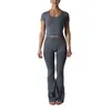 Conjunto de yoga sin costuras cuello en U ajustado transpirable manga corta deportivo Pilates pantalones acampanados para mujer