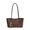 Yuezi 2026 Otoño/Invierno Nueva Moda Gran Capacidad Retro Bolso de Hombro Único para Mujer Bolso Tote Casual Atmosférico para el Brazo