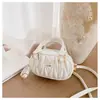 2026 Nova Bolsa Estilo Versão Coreana Ins Moda Bolsa Transversal para Mulheres e Crianças Maiores Bolsa de Mão Plissada Estilo Chanel