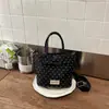 2026 Verano Nuevo de Moda Gran Capacidad Estilo Coreano Lunares Moderno Casual para Viajes Diarios Cruzado de Alto Valor Bolso Cruzado de Hombro Tipo Cubo