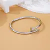 Pulsera Abierta Ajustable de Acero de Titanio Estilo Europeo y Americano para Mujer, Pulsera Abierta Versátil de Moda Simple