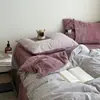 Juego de Ropa de Cama Minimalista de Algodón Polar para Otoño e Invierno de Cuatro Piezas, Funda de Edredón Gruesa de Coral Fleece, Sábana Plana, Sábana Ajustable, Juego de Tres Piezas