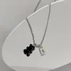 Collar Geométrico de Dibujos Animados Retro Coreano Colgante de Clavícula de Oso Blanco y Negro Pequeño Fresco ins Moda para Mujer