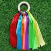 Equipamento de Exercício Matinal para Jardim de Infância e Ensino Fundamental Adereços para Apresentação de Dança Infantil Círculo de Madeira Arco-Íris Portátil Chocalho com Fita