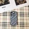 Letra D Europea y Americana Adecuada para Iphone16/15/14Promax Apple 13/17 Agujero Grande Funda para Teléfono Lujo Gama Alta