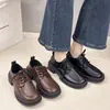 Sapatos de Couro com Plataforma de Solado Grosso para Mulheres, Nova Coleção 2025 Estilo Britânico Branco Bico Redondo de Cadarço Versáteis Loafers Atacado