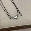 Colar Pingente Coração de Corda de Couro Preto Estilo Kim Taeyeon para Mulheres Estilo Coreano Nicho Retro Corrente para Clavícula