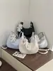 2026 Nuevo Bolso de Mano de Alto Nivel con Colgante de Oso tipo Bollo para Mujer, Bolso de Hombro Cruzado de Moda y Sencillo para Viajes Diarios, Bolso Versátil de Pu