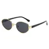 Óculos de Sol Ovais Clássicos Europeus e Americanos Metal Retrô Óculos de Sol à Prova de UV Simples para Street Style Óculos de Sol com Senso Avançado