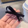 Otoño e Invierno Nuevo Clip de Pato de Terciopelo con Lazo y Pedrería de Cristal Clip para Flequillo Estilo Bosque Pinza Lateral Versátil Pasador de Pelo Pasador de Pelo