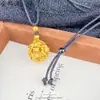 Colar de Flor de Hortênsia Vintage Exquisito Banhado a Ouro de Alta Retenção de Cor com Pingente de Flor Bordada Cravejado de Diamantes, Corrente para Clavícula Estilo Nacional
