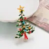 Z1236 Broches Europeos y Americanos Más Vendidos, Broches de Corona Navideña, Papá Noel, Broches de Árbol de Navidad al por Mayor