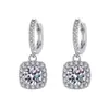 Pendientes Cuadrados de Princesa Geniales, Nicho Versátil, Lujo Ligero, Exquisitos Pendientes con Diseño Clásico de Imitación de Moissanita Incrustada