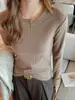 Camiseta de Manga Larga con Cuello Redondo y Rayas Verticales para Mujer Color Sólido Texturizada Adelgazante Agradable a la Piel Versátil Estilo Básico Prenda Interior
