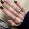 Anillo Ovalado Ancho de Plata Apilable Popular de Xiaohongshu para Mujer, Diseño Único, Anillo para Dedo Índice, Venta al por Mayor de una Pieza