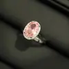 Novo Anel Exquisito de Luxo Leve Micro-Pavimentado com Zircônia Diamante Rosa Diamante Oval para Dedo Indicador Aberto Ajustável Feminino Versátil