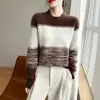 100% lana con hilo texturizado único y atractivo, cuello semi-alto, simple y elegante, de manga larga, adecuado para el uso casual diario en otoño e invierno.