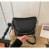 Bolso de cadena transfronterizo elegante para mujer, nueva colección 2026, diseño simple, gran capacidad, se puede llevar cruzado, al hombro o en la mano, forma cuadrada pequeña