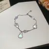 Doce e delicado, pulseira de flor em zircônia de acetato rosa, fresca e doce, joia com sensação de luxo leve e de alta qualidade