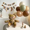 Libro Rojo Pequeño con Globo de Película de Aluminio Baoxiong Traje Decoración de Escena de Fiesta de Cumpleaños Infantil Accesorios para Fotos