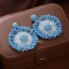 Brincos de Florzinhas Pequenas Estilo Resort Boêmio para Mulheres, Brincos de Flor de Cor Contrastante Modernos, Elegantes e de Alta Qualidade