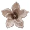 Venta al por mayor del fabricante Accesorios navideños transfronterizos Ramas de flores de Navidad Rosa champán Flores de magnolia de Navidad simuladas