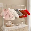 Jaqueta de Algodão com Capuz Forrada de Fleece Estilo Coreano Outono/Inverno Novo para Bebês e Crianças Pequenas Unissex Casaco de Algodão Espesso e Quente Cor Sólida para Bebê