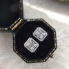 Pendientes clásicos de platino con baño de diamantes cuadrados de Cao Shi, pendientes ligeros de lujo con diseño que combina con todo, pendientes estilo celebridad para mujer.