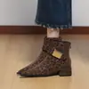 Botas de Cano Curto Femininas Bico Fino Mais Vendidas Chegada Nova Inverno 2026 Super Bonitas Fivela de Metal Salto Bloco Versátil Temperamento Moda Botas Femininas