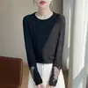 Nuevo top de punto de manga larga con cuello redondo bordado estilo chino, una capa base a la moda y adelgazante para mujer, con estilo nacional