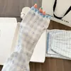 Pijamas de mujer al por mayor para primavera y otoño, con lindos diseños de dibujos animados, diseños a cuadros, motivos de nubes y mangas largas, adecuados tanto para usar en interiores como en exteriores