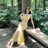 Vestido de Férias em Renda Patchwork de Malha Elástica Estampada, Slim Fit, Emagrecedor, Vestido de Alça em Cores Tie-Dye