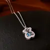 Colar de Corrente para Clavícula com Pingente de Urso Vazado em Zircônia de Aço Inoxidável de Luxo Leve Personalidade de Nicho Exquisito de Alto Padrão para Mulheres
