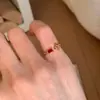 Anillo Popular de Segunda Mano de Xiaohongshu con Cola de Iris Dorado y Rubí Estilo Palacio Retro Sello de Nicho