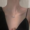 Collar con colgante de círculo de ópalo para mujer, ligero, lujoso, de nicho, con diseño avanzado, cadena de clavícula de celebridades de Internet, accesorios exquisitos que combinan con todo.