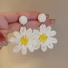 Pendientes florales grandes estilo vacación de verano en la playa, pendientes de paja exagerados bohemios, tachuelas para mujer, perfectos para fotos de viaje